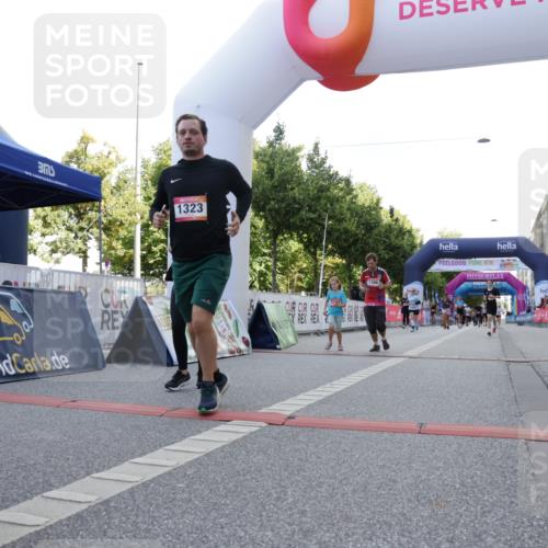 06.09.2026 - CURREX Alsterlauf Yannick Fuchs http://msf.ph/oto/10230875 06.09.2026 11:54:18 Ziel 1078, 1166, 1167, 1192, 1209, 1308, 1322, 1323, 8018 meine-sportfotos.de