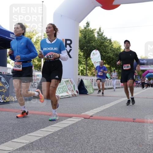 06.09.2026 - CURREX Alsterlauf Yannick Fuchs http://msf.ph/oto/10230919 06.09.2026 11:54:30 Ziel 1078, 1086, 1104, 1122, 1151, 1191, 1328, 1332, 1339, 8185, 8239, 8240 meine-sportfotos.de