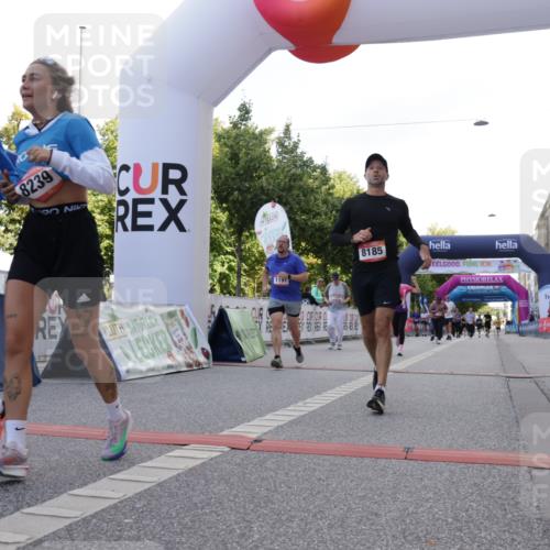 06.09.2026 - CURREX Alsterlauf Yannick Fuchs http://msf.ph/oto/10230920 06.09.2026 11:54:31 Ziel 1086, 1104, 1122, 1151, 1191, 1328, 1332, 1339, 8185, 8239, 8240 meine-sportfotos.de