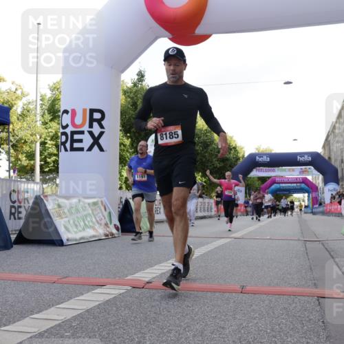 06.09.2026 - CURREX Alsterlauf Yannick Fuchs http://msf.ph/oto/10230924 06.09.2026 11:54:31 Ziel 1086, 1104, 1122, 1151, 1191, 1328, 1332, 1339, 8185, 8239, 8240 meine-sportfotos.de
