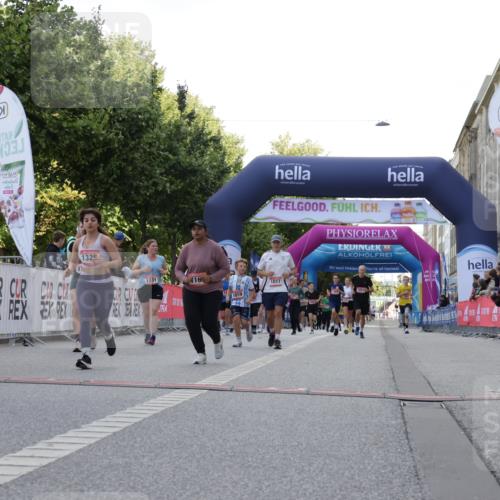06.09.2026 - CURREX Alsterlauf Yannick Fuchs http://msf.ph/oto/10230945 06.09.2026 11:54:36 Ziel 1017, 1019, 1122, 1168, 1191, 1289, 1290, 1325, 1328, 1331, 8185 meine-sportfotos.de