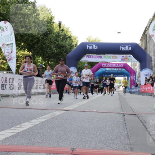 06.09.2026 - CURREX Alsterlauf Yannick Fuchs http://msf.ph/oto/10230947 06.09.2026 11:54:36 Ziel 1017, 1019, 1122, 1168, 1191, 1289, 1290, 1325, 1328, 1331, 8185 meine-sportfotos.de