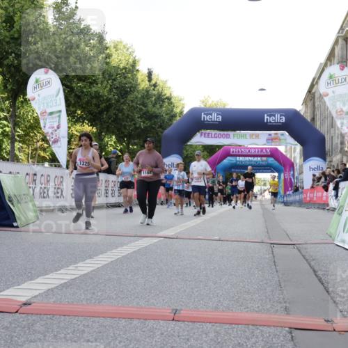 06.09.2026 - CURREX Alsterlauf Yannick Fuchs http://msf.ph/oto/10230948 06.09.2026 11:54:36 Ziel 1017, 1019, 1122, 1168, 1191, 1289, 1290, 1325, 1328, 1331, 8185 meine-sportfotos.de