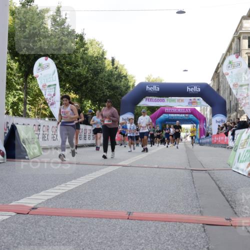 06.09.2026 - CURREX Alsterlauf Yannick Fuchs http://msf.ph/oto/10230949 06.09.2026 11:54:36 Ziel 1017, 1019, 1122, 1168, 1191, 1289, 1290, 1325, 1328, 1331, 8185 meine-sportfotos.de