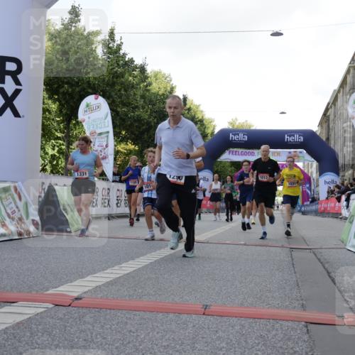 06.09.2026 - CURREX Alsterlauf Yannick Fuchs http://msf.ph/oto/10230966 06.09.2026 11:54:41 Ziel 1012, 1017, 1019, 1031, 1060, 1101, 1122, 1168, 1185, 1222, 1231, 1251, 1260, 1270, 1280, 1289, 1290, 1325, 1331 meine-sportfotos.de