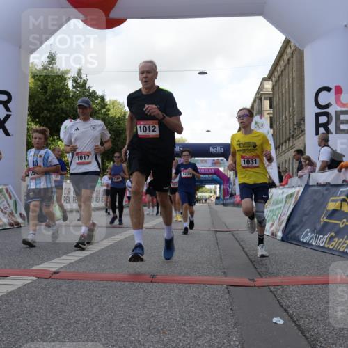 06.09.2026 - CURREX Alsterlauf Yannick Fuchs http://msf.ph/oto/10230976 06.09.2026 11:54:43 Ziel 1012, 1017, 1019, 1031, 1060, 1101, 1145, 1168, 1185, 1222, 1231, 1251, 1260, 1270, 1272, 1280, 1289, 1290, 1325, 1331 meine-sportfotos.de