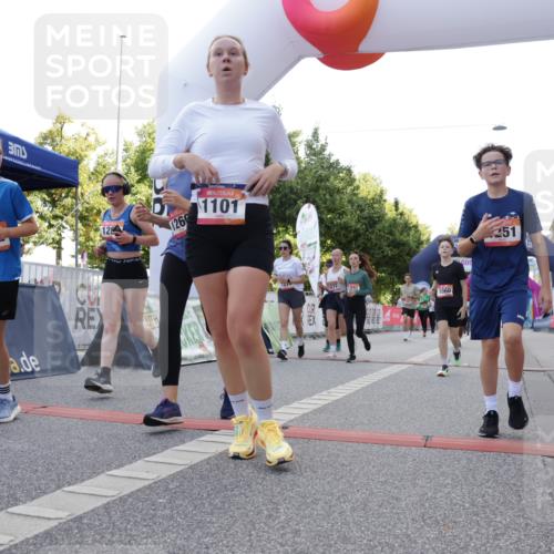 06.09.2026 - CURREX Alsterlauf Yannick Fuchs http://msf.ph/oto/10230989 06.09.2026 11:54:46 Ziel 1012, 1017, 1019, 1031, 1060, 1101, 1140, 1145, 1185, 1222, 1231, 1247, 1251, 1260, 1270, 1272, 1275, 1276, 1280, 1289, 1290, 1331 meine-sportfotos.de