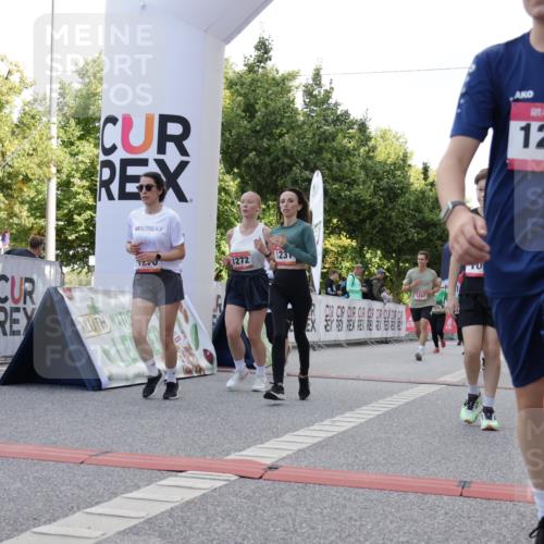 06.09.2026 - CURREX Alsterlauf Yannick Fuchs http://msf.ph/oto/10230996 06.09.2026 11:54:47 Ziel 1012, 1017, 1019, 1031, 1060, 1101, 1140, 1145, 1185, 1222, 1231, 1247, 1251, 1260, 1270, 1272, 1275, 1276, 1280, 1290, 1331 meine-sportfotos.de