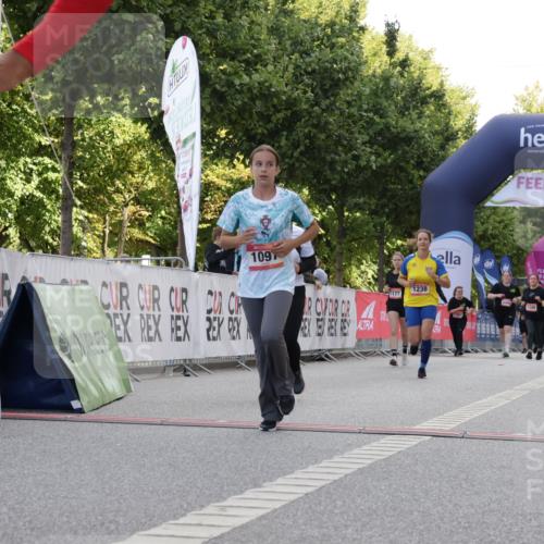 06.09.2026 - CURREX Alsterlauf Yannick Fuchs http://msf.ph/oto/10231009 06.09.2026 11:54:53 Ziel 1060, 1097, 1134, 1140, 1145, 1231, 1238, 1247, 1270, 1272, 1275, 1276 meine-sportfotos.de
