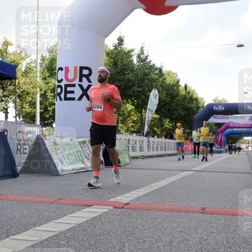 06.09.2026 - CURREX Alsterlauf Yannick Fuchs http://msf.ph/oto/10231027 06.09.2026 11:57:07 Ziel 1055, 1067, 1228, 1229, 1282, 1292, 8284, 8326 meine-sportfotos.de