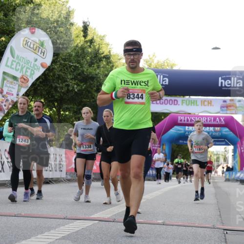 06.09.2026 - CURREX Alsterlauf Yannick Fuchs http://msf.ph/oto/10231082 06.09.2026 11:55:14 Ziel 1073, 1087, 1141, 1147, 1170, 1183, 1196, 1243, 1273, 1278, 1338, 1341, 8344 meine-sportfotos.de