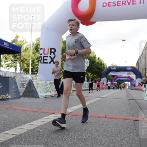 06.09.2026 - CURREX Alsterlauf Yannick Fuchs http://msf.ph/oto/10231109 06.09.2026 11:55:19 Ziel 1071, 1073, 1087, 1141, 1183, 1243, 1273, 1338, 8344 meine-sportfotos.de