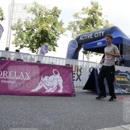 06.09.2026 - CURREX Alsterlauf Yannick Fuchs http://msf.ph/oto/10231116 06.09.2026 11:55:21 Ziel 1071, 1087, 1141, 1183, 1233, 1243, 1273, 1337, 1338, 8344 meine-sportfotos.de