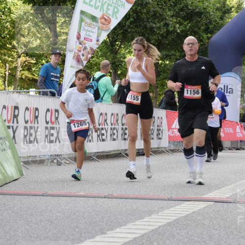 06.09.2026 - CURREX Alsterlauf Yannick Fuchs http://msf.ph/oto/10231140 06.09.2026 11:55:34 Ziel 1030, 1033, 1155, 1156, 1265, 8136 meine-sportfotos.de