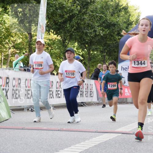 06.09.2026 - CURREX Alsterlauf Yannick Fuchs http://msf.ph/oto/10231215 06.09.2026 11:55:59 Ziel 1072, 1109, 1110, 1149, 1299, 1344, 8042, 8103, 8251, 8346 meine-sportfotos.de