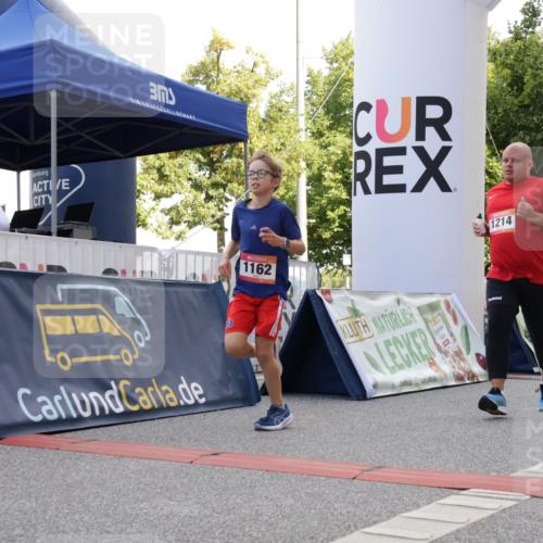 06.09.2026 - CURREX Alsterlauf Yannick Fuchs http://msf.ph/oto/10231274 06.09.2026 11:56:15 Ziel 1131, 1162, 1214, 8285, 8312 meine-sportfotos.de