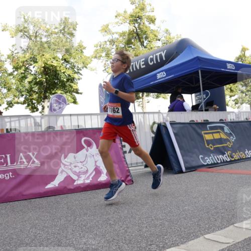 06.09.2026 - CURREX Alsterlauf Yannick Fuchs http://msf.ph/oto/10231280 06.09.2026 11:56:15 Ziel 1131, 1162, 1214, 8285, 8312 meine-sportfotos.de