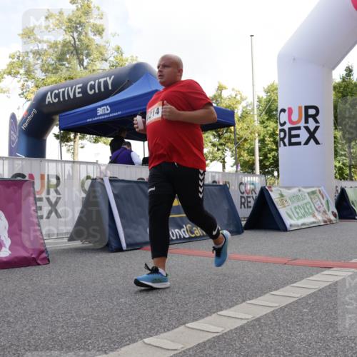 06.09.2026 - CURREX Alsterlauf Yannick Fuchs http://msf.ph/oto/10231282 06.09.2026 11:56:16 Ziel 1131, 1162, 1214, 8267, 8285, 8312 meine-sportfotos.de