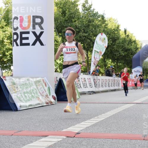 06.09.2026 - CURREX Alsterlauf Yannick Fuchs http://msf.ph/oto/10231307 06.09.2026 11:56:27 Ziel 1032, 1103, 1142, 1211, 8267 meine-sportfotos.de