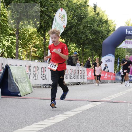 06.09.2026 - CURREX Alsterlauf Yannick Fuchs http://msf.ph/oto/10231317 06.09.2026 11:56:29 Ziel 1032, 1035, 1103, 1142, 1211 meine-sportfotos.de
