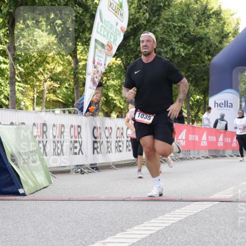 06.09.2026 - CURREX Alsterlauf Yannick Fuchs http://msf.ph/oto/10231323 06.09.2026 11:56:32 Ziel 1035, 1103, 1144, 1172, 1211 meine-sportfotos.de