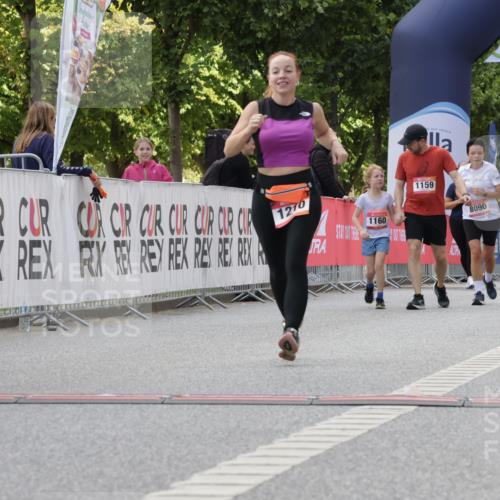 06.09.2026 - CURREX Alsterlauf Yannick Fuchs http://msf.ph/oto/10231346 06.09.2026 11:57:43 Ziel 1187, 1188, 1210, 1246, 2484 meine-sportfotos.de