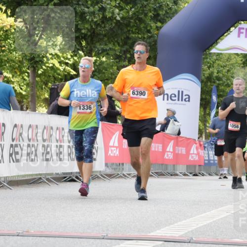 06.09.2026 - CURREX Alsterlauf Yannick Fuchs http://msf.ph/oto/10231351 06.09.2026 11:56:44 Ziel 1056, 1118, 1303, 1335, 1336, 6390 meine-sportfotos.de