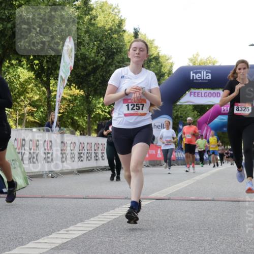 06.09.2026 - CURREX Alsterlauf Yannick Fuchs http://msf.ph/oto/10231398 06.09.2026 11:56:58 Ziel 1055, 1148, 1171, 1248, 1257, 1282, 1292, 8098, 8325, 8326 meine-sportfotos.de
