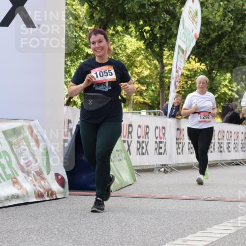 06.09.2026 - CURREX Alsterlauf Yannick Fuchs http://msf.ph/oto/10231412 06.09.2026 11:57:02 Ziel 1055, 1171, 1248, 1257, 1282, 1292, 8284, 8325, 8326 meine-sportfotos.de