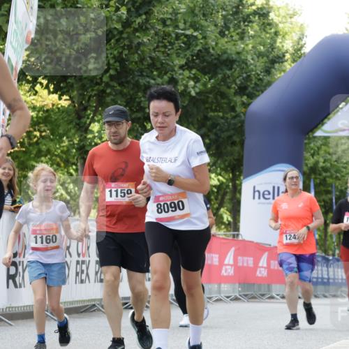 06.09.2026 - CURREX Alsterlauf Yannick Fuchs http://msf.ph/oto/10231416 06.09.2026 11:57:49 Ziel 1036, 1084, 1139, 1159, 1160, 1210, 1241, 1246, 8090 meine-sportfotos.de