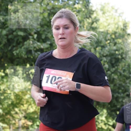 06.09.2026 - CURREX Alsterlauf Yannick Fuchs http://msf.ph/oto/10231456 06.09.2026 11:57:56 Ziel 1036, 1075, 1084, 1139, 1159, 1160, 1241, 8090 meine-sportfotos.de