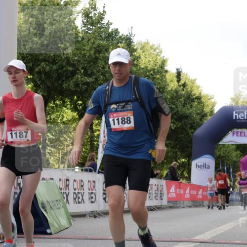 06.09.2026 - CURREX Alsterlauf Yannick Fuchs http://msf.ph/oto/10231493 06.09.2026 11:57:38 Ziel 1174, 1187, 1188, 1193, 2484 meine-sportfotos.de
