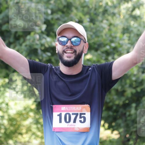 06.09.2026 - CURREX Alsterlauf Yannick Fuchs http://msf.ph/oto/10231524 06.09.2026 11:57:58 Ziel 1036, 1075, 1084, 1139, 1159, 1160, 1241 meine-sportfotos.de