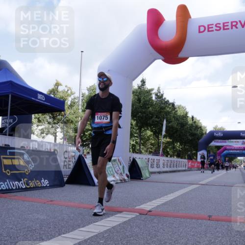 06.09.2026 - CURREX Alsterlauf Yannick Fuchs http://msf.ph/oto/10231533 06.09.2026 11:58:00 Ziel 1036, 1075, 1084, 1241, 1283 meine-sportfotos.de