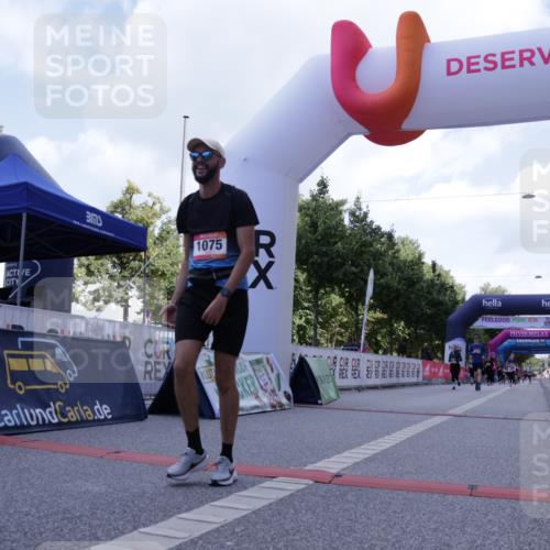 06.09.2026 - CURREX Alsterlauf Yannick Fuchs http://msf.ph/oto/10231540 06.09.2026 11:58:00 Ziel 1036, 1075, 1084, 1241, 1283 meine-sportfotos.de