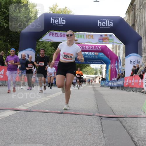 06.09.2026 - CURREX Alsterlauf Yannick Fuchs http://msf.ph/oto/10231591 06.09.2026 11:58:29 Ziel 1082, 1182, 1306, 1314, 8016 meine-sportfotos.de