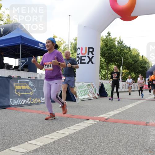 06.09.2026 - CURREX Alsterlauf Yannick Fuchs http://msf.ph/oto/10231624 06.09.2026 11:58:37 Ziel 1082, 1089, 1090, 1114, 1115, 1182, 1202, 1235, 1314, 1334, 8016 meine-sportfotos.de