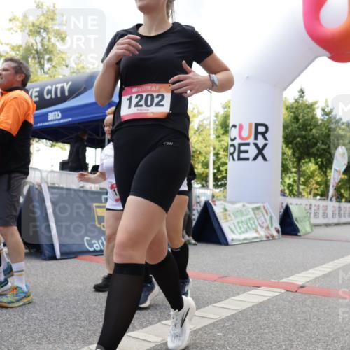 06.09.2026 - CURREX Alsterlauf Yannick Fuchs http://msf.ph/oto/10231638 06.09.2026 11:58:42 Ziel 1001, 1089, 1090, 1114, 1115, 1202, 1235, 1334, 8137 meine-sportfotos.de