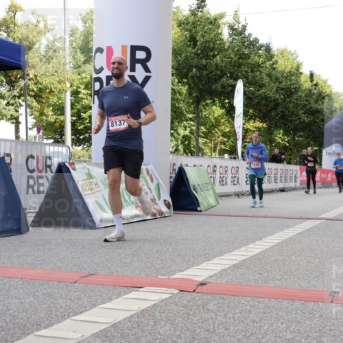 06.09.2026 - CURREX Alsterlauf Yannick Fuchs http://msf.ph/oto/10231650 06.09.2026 11:58:47 Ziel 1001, 1202, 1329, 1347, 8137 meine-sportfotos.de