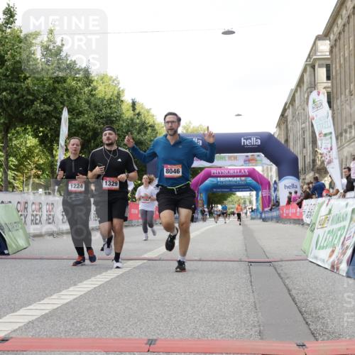 06.09.2026 - CURREX Alsterlauf Yannick Fuchs http://msf.ph/oto/10231664 06.09.2026 11:58:53 Ziel 1224, 1301, 1329, 1347, 4444, 8046, 8137 meine-sportfotos.de