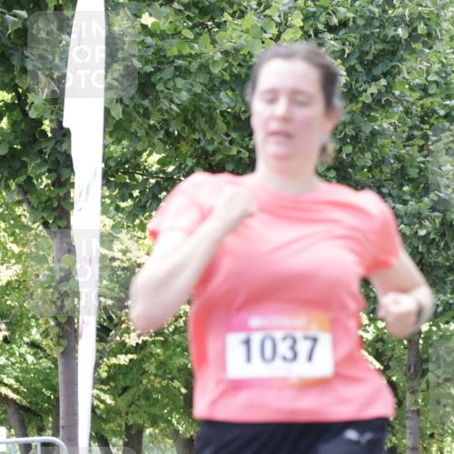 06.09.2026 - CURREX Alsterlauf Yannick Fuchs http://msf.ph/oto/10231743 06.09.2026 11:59:21 Ziel 1037, 1038, 1068, 1069, 1291, 1304, 1330 meine-sportfotos.de