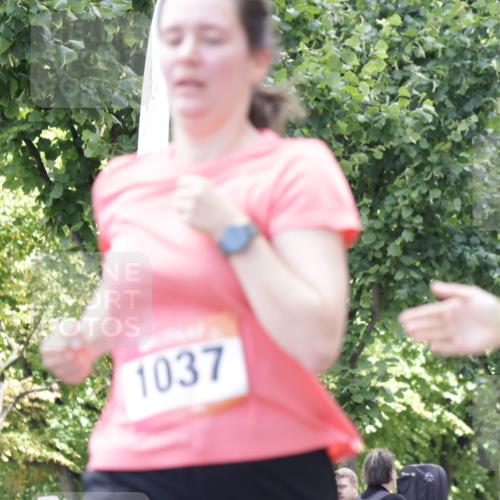 06.09.2026 - CURREX Alsterlauf Yannick Fuchs http://msf.ph/oto/10231745 06.09.2026 11:59:21 Ziel 1037, 1038, 1068, 1069, 1291, 1304, 1330 meine-sportfotos.de