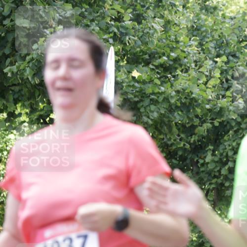 06.09.2026 - CURREX Alsterlauf Yannick Fuchs http://msf.ph/oto/10231747 06.09.2026 11:59:21 Ziel 1037, 1038, 1068, 1069, 1291, 1304, 1330 meine-sportfotos.de
