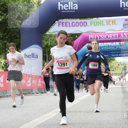 06.09.2026 - CURREX Alsterlauf Yannick Fuchs http://msf.ph/oto/10231751 06.09.2026 11:59:25 Ziel 1037, 1038, 1068, 1069, 1173, 1261, 1291, 1330 meine-sportfotos.de