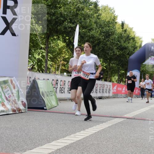 06.09.2026 - CURREX Alsterlauf Yannick Fuchs http://msf.ph/oto/10231770 06.09.2026 11:59:29 Ziel 1018, 1068, 1069, 1173, 1261, 1291 meine-sportfotos.de