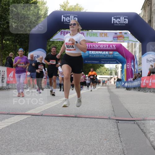 06.09.2026 - CURREX Alsterlauf Yannick Fuchs http://msf.ph/oto/10231802 06.09.2026 11:58:30 Ziel 1082, 1182, 1306, 1314, 8016 meine-sportfotos.de