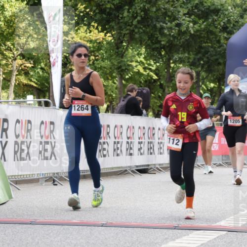 06.09.2026 - CURREX Alsterlauf Yannick Fuchs http://msf.ph/oto/10231803 06.09.2026 11:59:41 Ziel 1006, 1108, 1205, 1215, 1262, 1266 meine-sportfotos.de