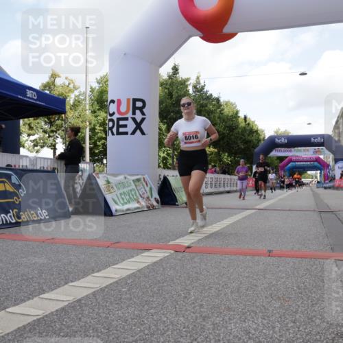 06.09.2026 - CURREX Alsterlauf Yannick Fuchs http://msf.ph/oto/10231852 06.09.2026 11:58:31 Ziel 1082, 1182, 1306, 1314, 1334, 8016 meine-sportfotos.de