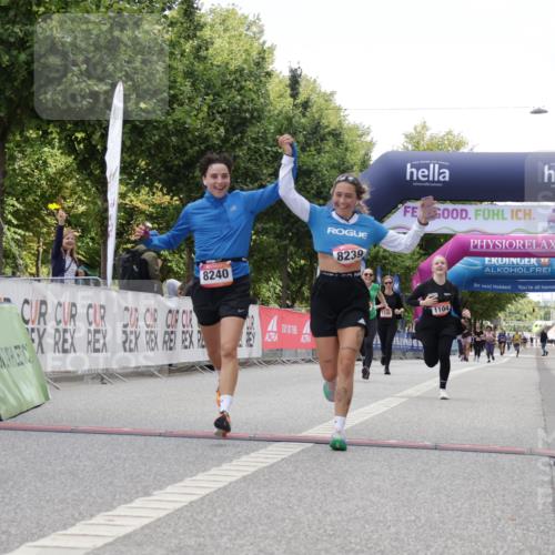 06.09.2026 - CURREX Alsterlauf Yannick Fuchs http://msf.ph/oto/10231861 06.09.2026 12:00:09 Ziel 1104, 1276, 1289, 1315, 1322, 8239, 8240 meine-sportfotos.de