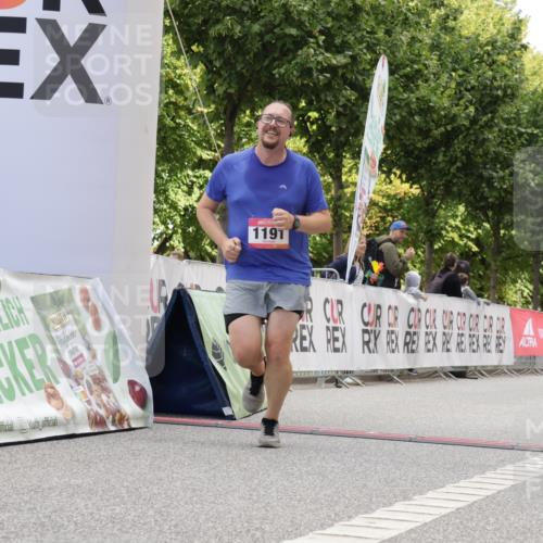 06.09.2026 - CURREX Alsterlauf Yannick Fuchs http://msf.ph/oto/10231902 06.09.2026 12:00:22 Ziel 1191, 1325 meine-sportfotos.de